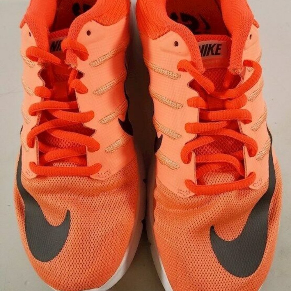 WOMEN'S Size 8 NIKE AIR MAX ERA Running Shoes